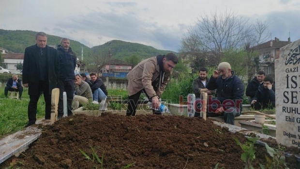 Reyhan Selçuk Defnedildi