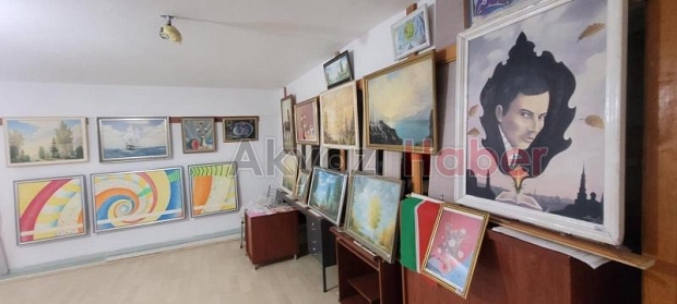 Ödüllü ressam Akyazı'da