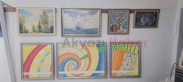 Ödüllü ressam Akyazı'da
