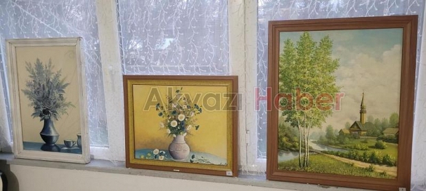 Ödüllü ressam Akyazı'da