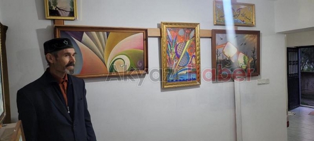 Ödüllü ressam Akyazı'da