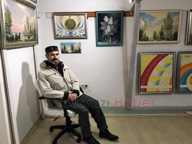 Ödüllü ressam Akyazı'da