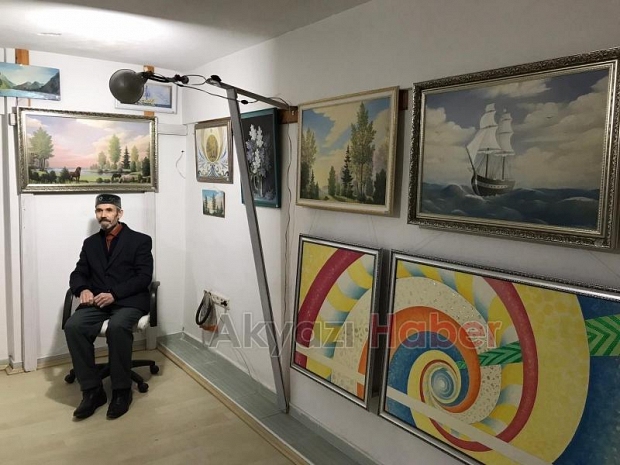 Ödüllü ressam Akyazı'da