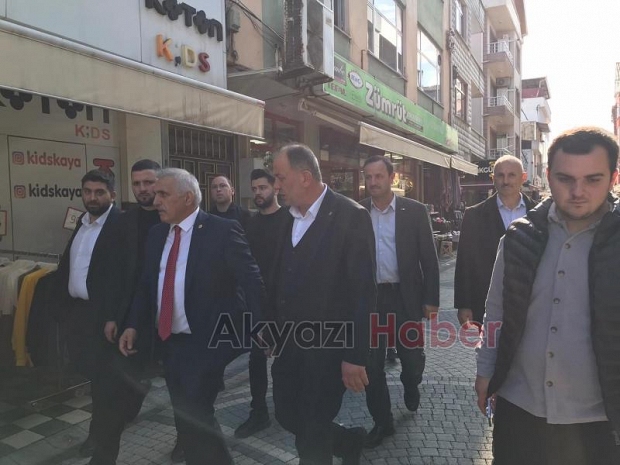 Ali İnci Akyazı'da Sıkılmadık El Bırakmadı
