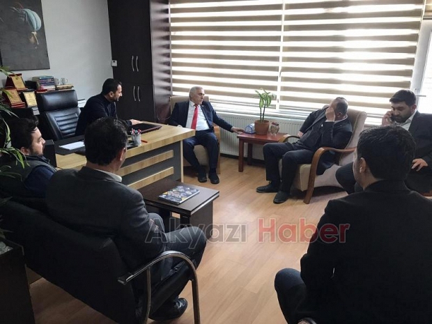 Ali İnci Akyazı'da Sıkılmadık El Bırakmadı