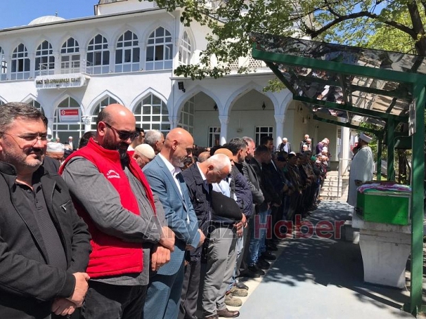 Eşe Başara Defnedildi