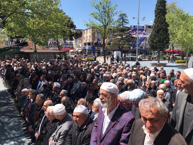 Eşe Başara Defnedildi