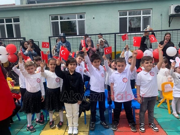 Akyazı Cumhuriyet Anaokulu'nda 23 Nisan kutlandı