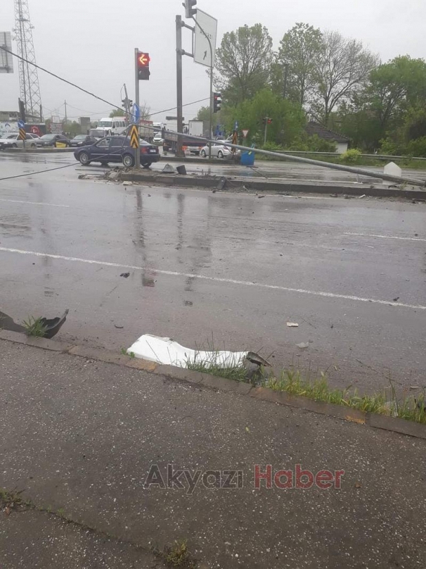 Ormanköy'de tır ile otomobil çarpıştı
