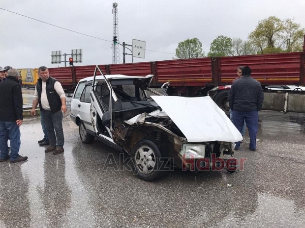 Ormanköy'de tır ile otomobil çarpıştı