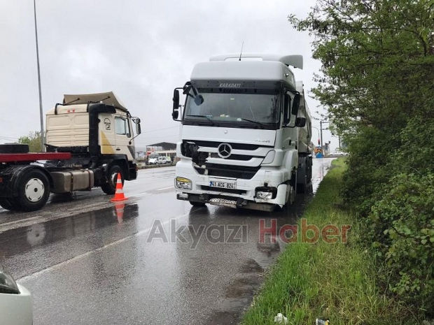 Ormanköy'de tır ile otomobil çarpıştı