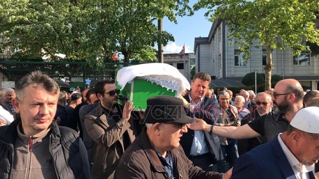 Efendi Yazıcı toprağa verildi