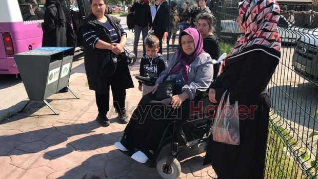 Dolmuşlar engelli kadını almadı