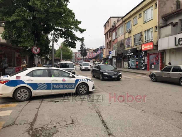 Yine hatalı parklar trafiği kilitledi 