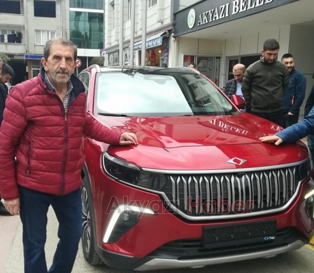 Akyazı'da Togg yoğun ilgi ile karşılandı