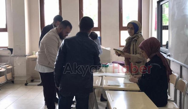 Sandıklar açıldı, oy sayımına geçildi