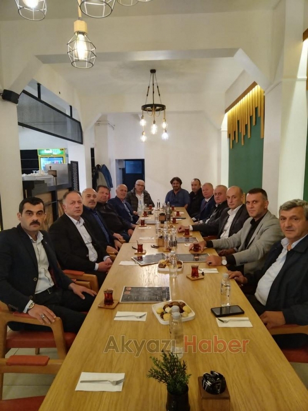 Akyazı'da STK'larla buluşup ikinci tur için destek istediler