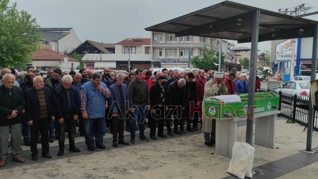Ümran Armağan defnedildi