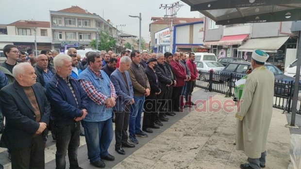 Ümran Armağan defnedildi
