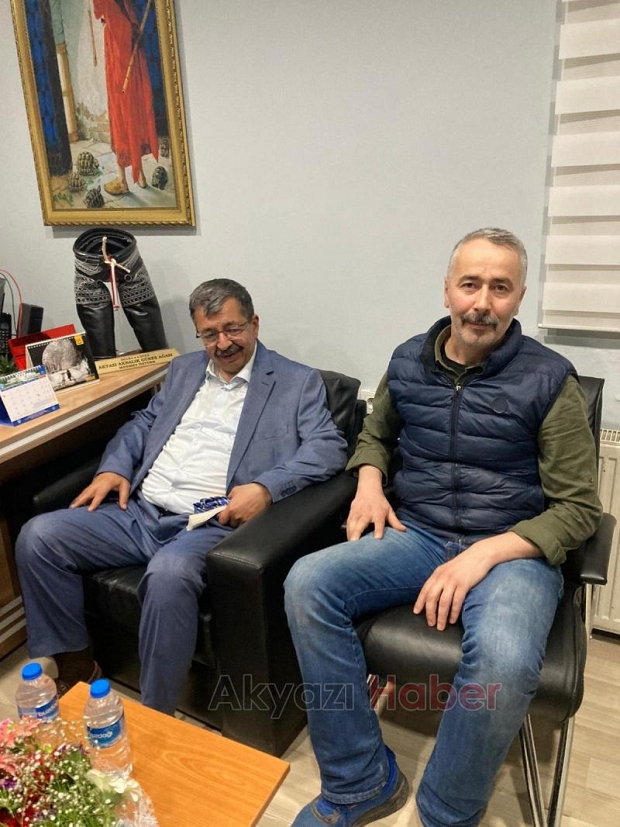 Akyazı'da Hayati İnanç'la Gençlik Buluşması