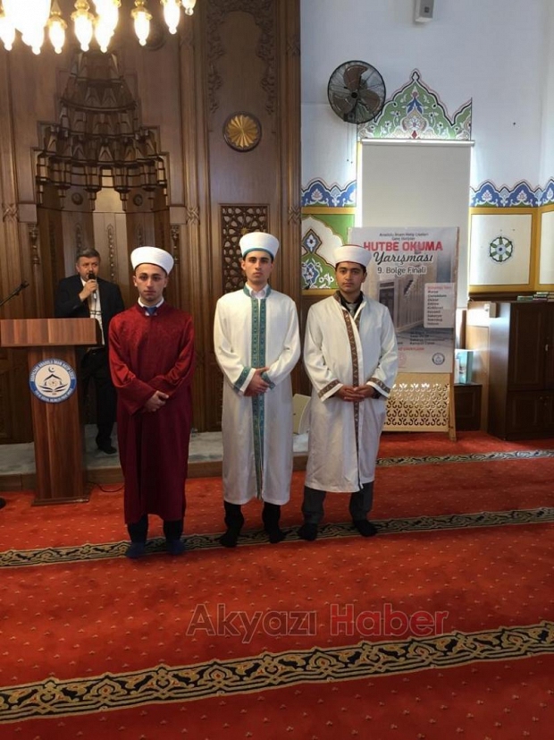 Genç Hatipler Hutbe Okuma Yarışması ikincisi Akyazı'dan