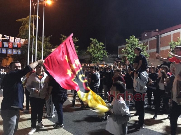 Galatasaray’ın şampiyonluğu Akyazı'da kutlandı
