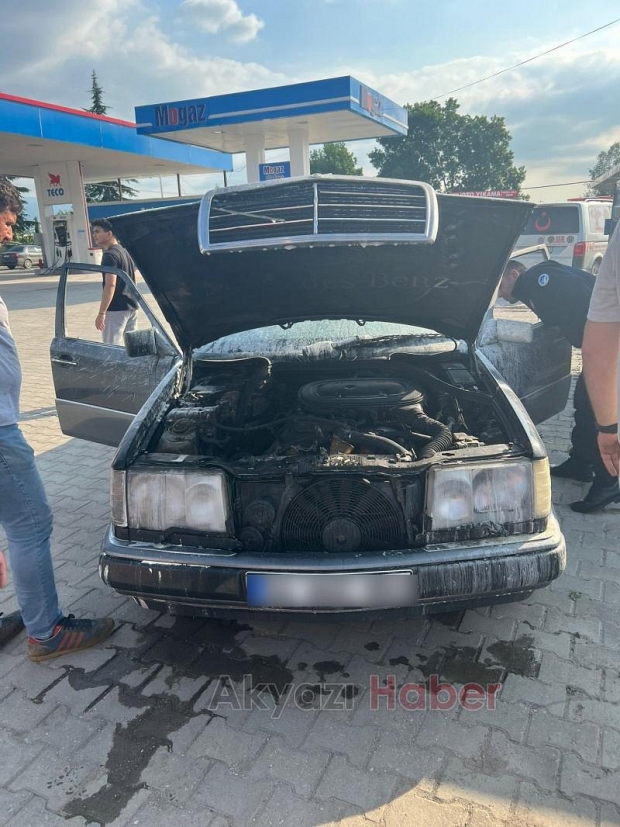 Yanan otomobile ilk müdahale petrolcülerden