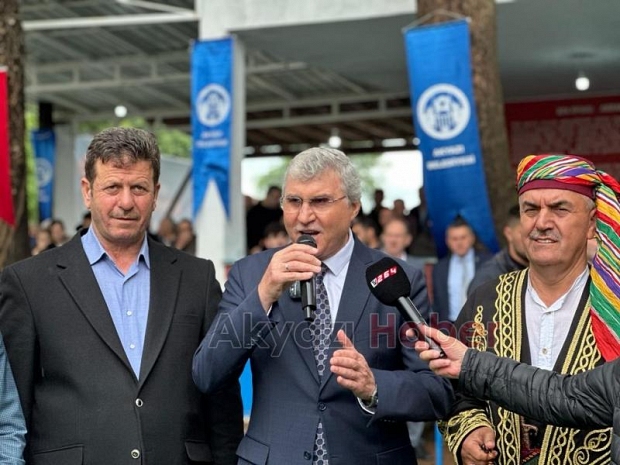 Pehlivanlar Akbalık Yağlı Güreşleri'nde er meydanına çıktı