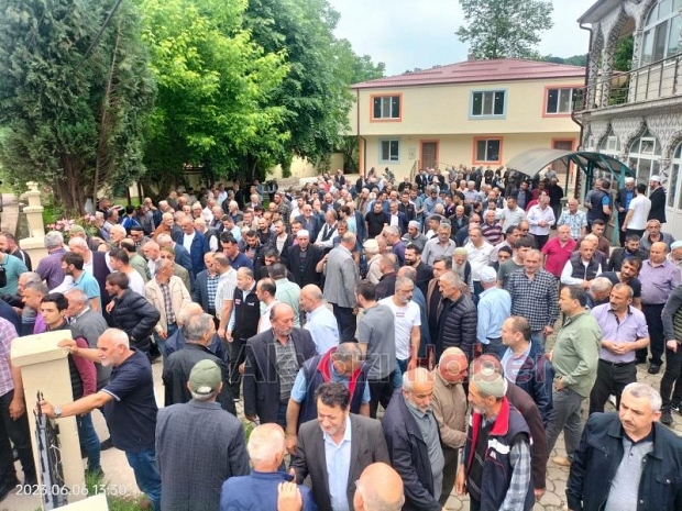 Adnan Ekrem Son Yolculuğuna Uğurlandı