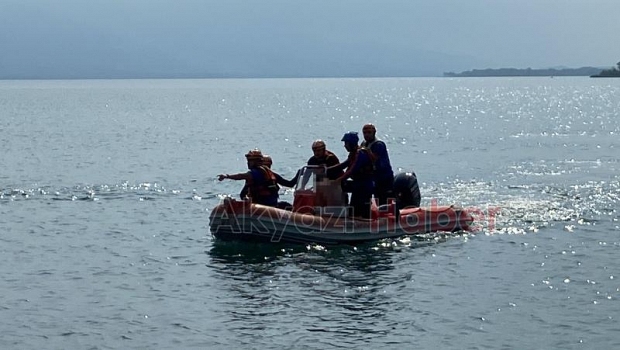 Arkadaşlarıyla girdiği Sapanca Gölü'nde boğuldu