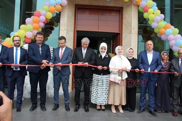Akyazı SGM’de yılsonu programı coşkusu
