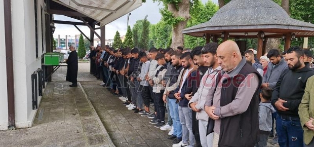 Kazada ölen genç toprağa verildi