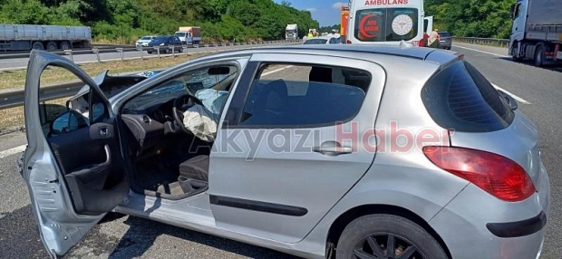 Otoyolda 5 araçlı  zincirleme kaza