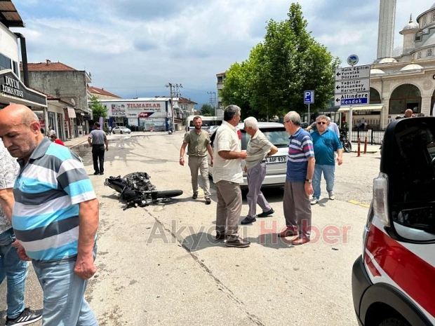 Kasksız sürücü bayram günü ölümden döndü