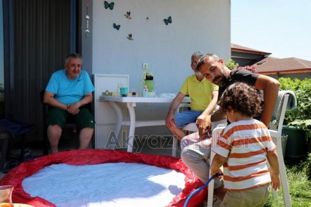 Bayram sabahı maganda kurşunuyla vuruldular