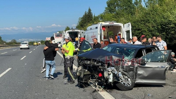 otoyolda kaza 12 yaralı