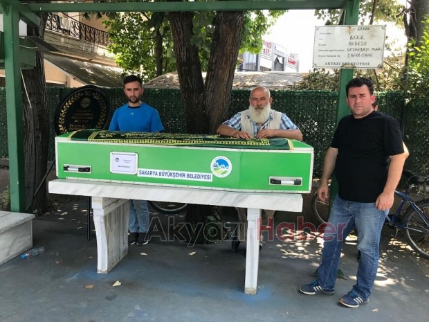 Bekir Akarsu dualarla toprağa verildi
