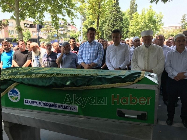 Bekir Akarsu dualarla toprağa verildi