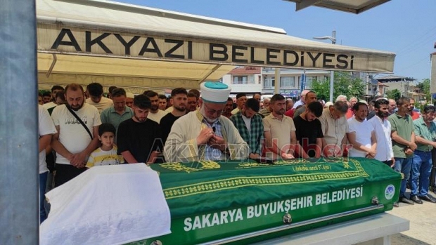 Mehmet Baylan dualarla defnedildi.    