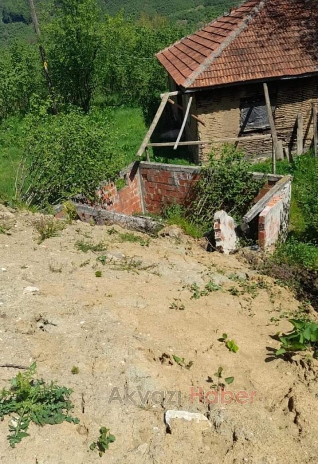 Heyelanın yollarını kapadığı mahalleli 5 aydır mağdur