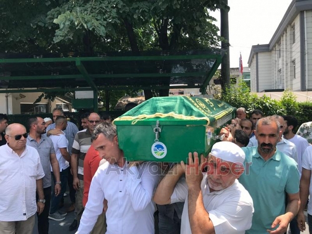 Ceylan yüzücü dualarla defnedildi