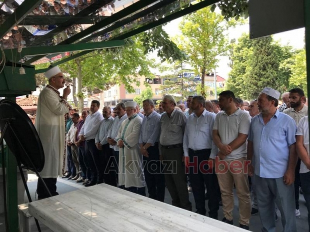 Ceylan yüzücü dualarla defnedildi