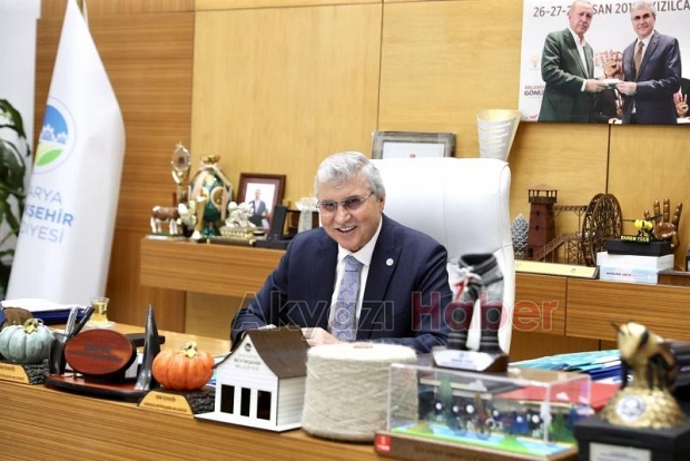 Başkan Yüce AK Parti Akyazı Teşkilatını misafir etti