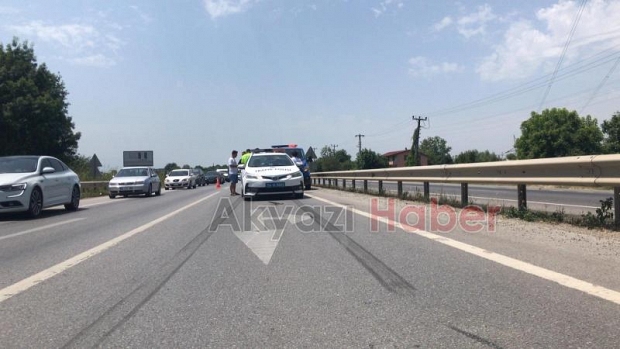 Otomobiller çarpıştı