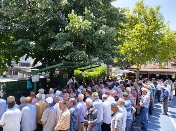 Ali Karaaslan defnedilmiştir.
