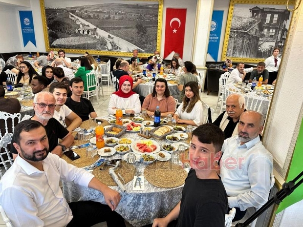 Ekrem Yüce Basın Bayramı’nda gazetecilerle buluştu