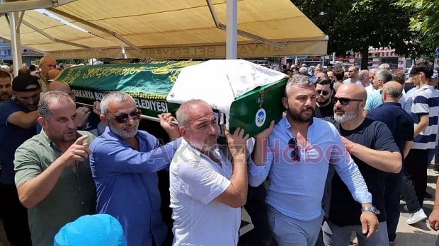 Nihat Sofuoğlu ve Fatma Bayhan dualarla defnedildi