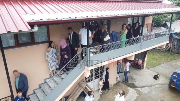 Naim Yolcu hayatını Esra Akgül ile birleştirdi