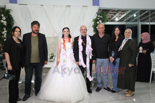 Naim Yolcu hayatını Esra Akgül ile birleştirdi