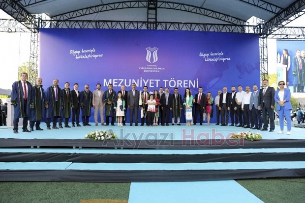 SUBÜ 2.665 öğrencisini coşkulu törenle mezun etti
